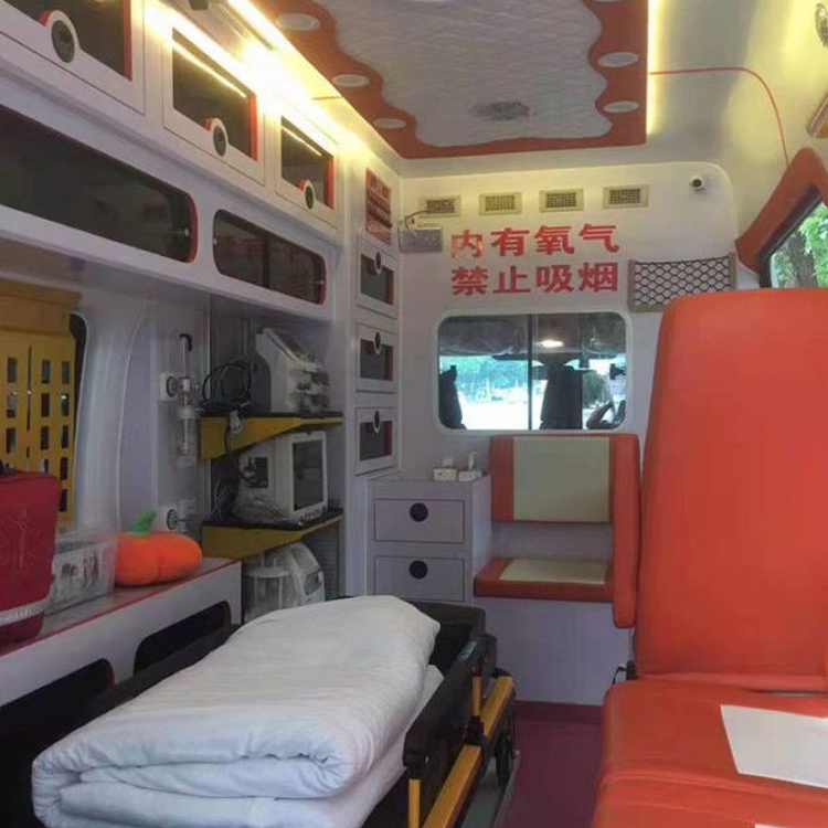 凤庆癌症租赁救护车转运：为生命护航的科技与人文关怀